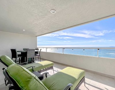 Seaview luxury 2-bedroom condo, 11th floor