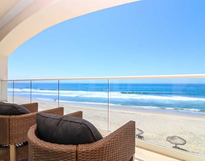 Amazing 2-bedroom beachfront condo, 3rd floor