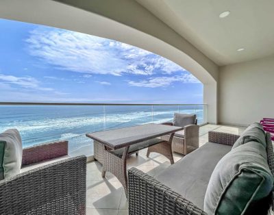 Beachfront paradise 3-bedroom condo, 6th floor